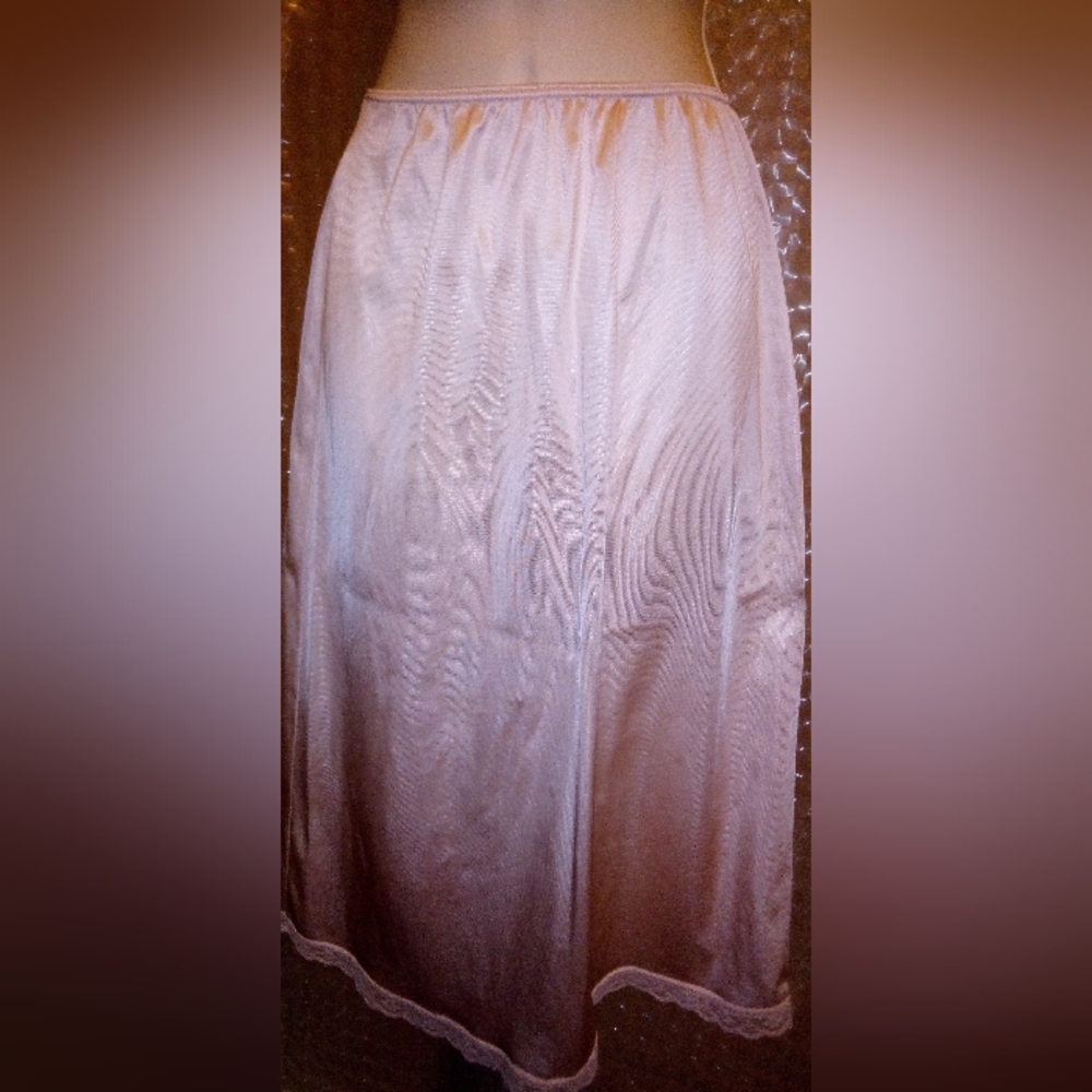 Vintage Warners Beige Slip Size S 27"